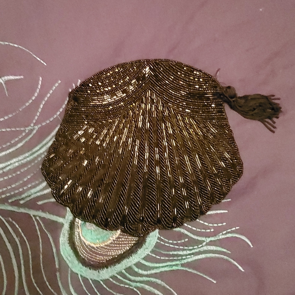 Vintage beaded seashell purse